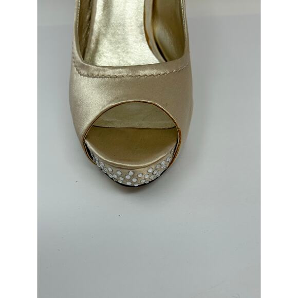 Steve Madden High Heel Shoes Women 8M "Feelixx" Stiletto Gold Satin Bling Party - Picture 10 of 13
